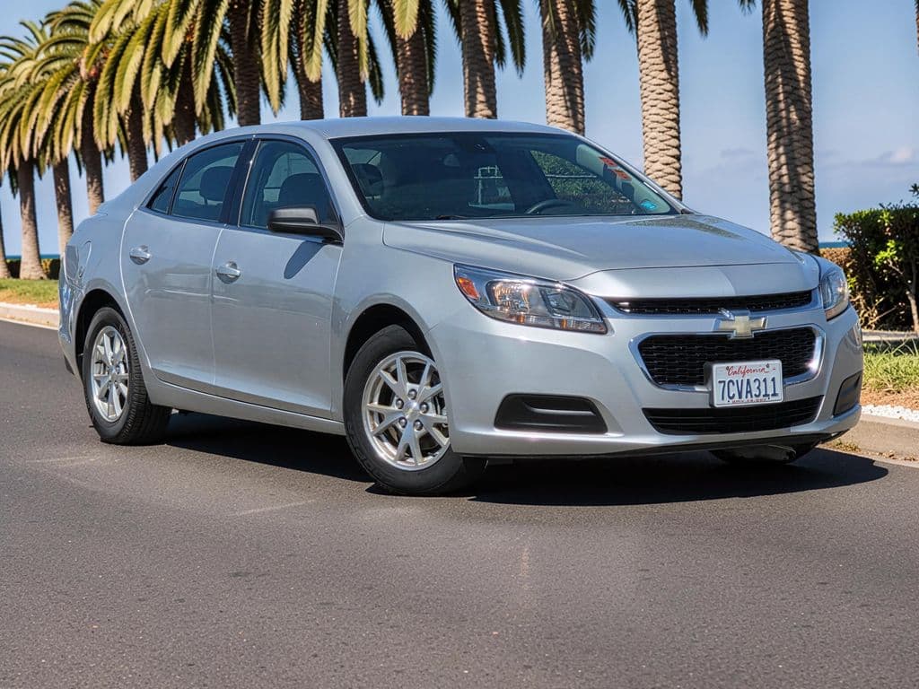 2014 Chevrolet Malibu LS - Photo 2