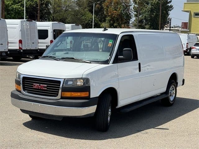 2022 GMC Savana 2500 Work Van - Photo 9