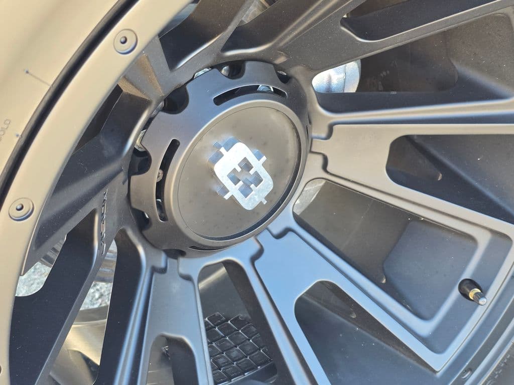 2025 GMC Sierra 1500 SLT - Photo 17