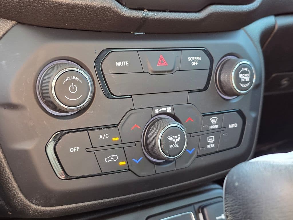 2018 Jeep Renegade Trailhawk - Photo 35