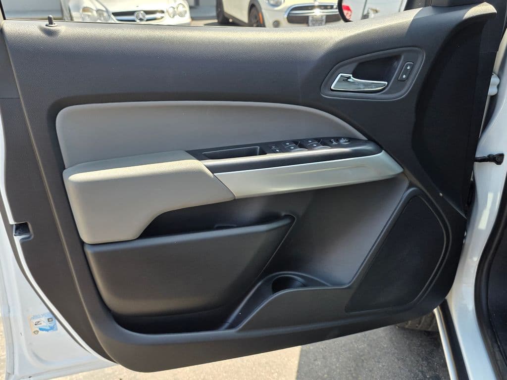 2020 Chevrolet Colorado LT - Photo 21