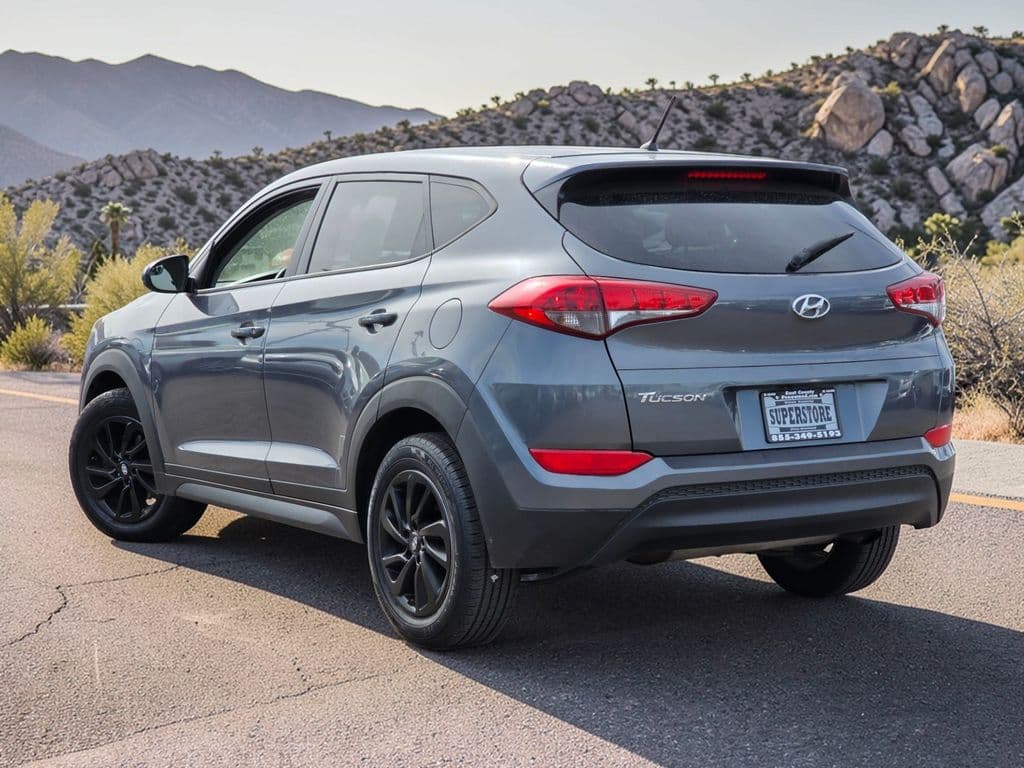 2018 Hyundai Tucson SE - Photo 3