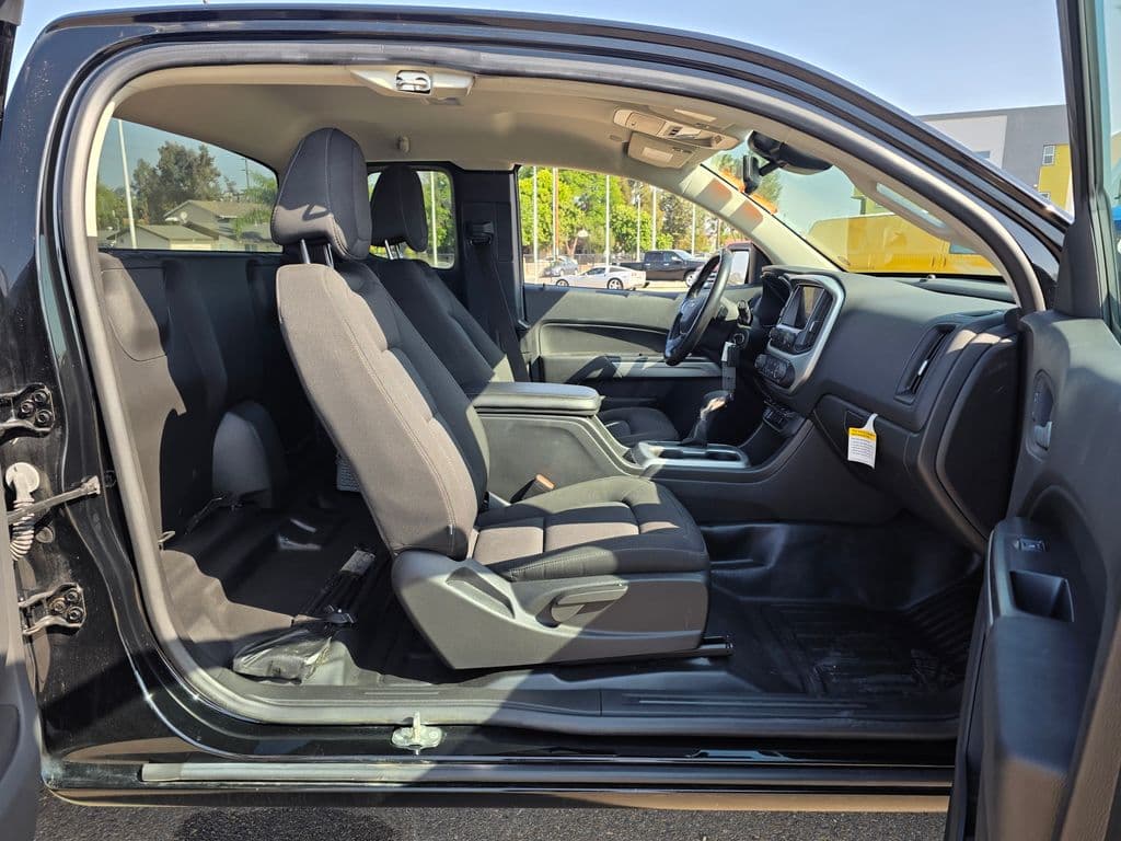 2022 Chevrolet Colorado LT - Photo 12