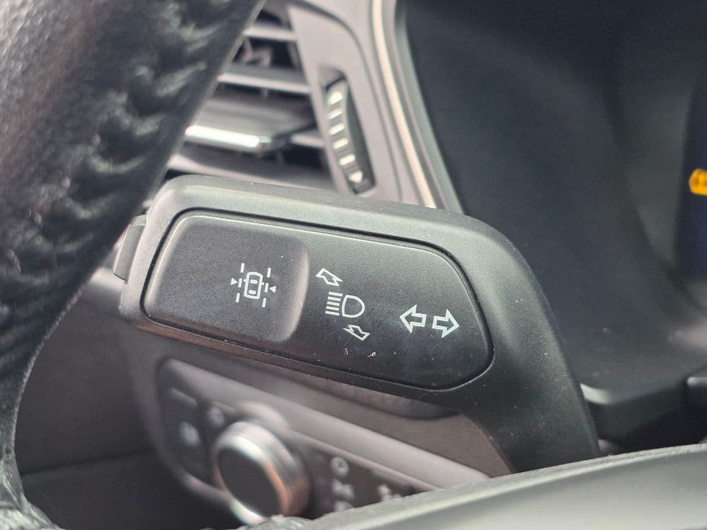2020 Ford Escape SE Sport Hybrid - Photo 41