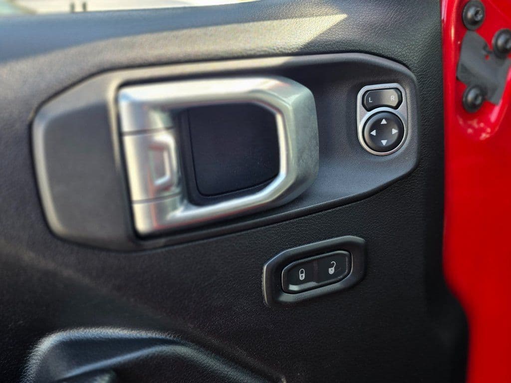 2021 Jeep Wrangler Sport S - Photo 20