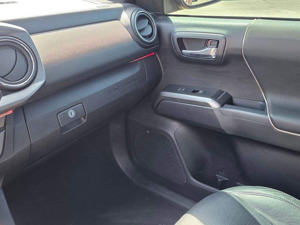 2020 Toyota Tacoma TRD Off-Road - Photo 30