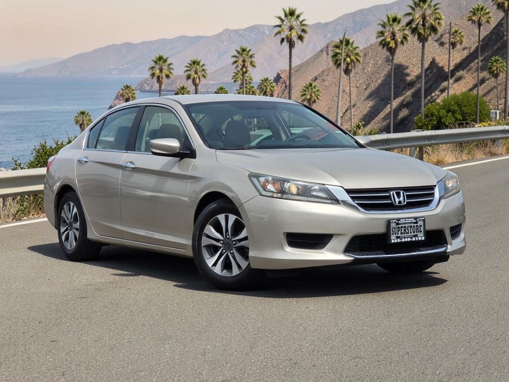 2013 Honda Accord LX - Photo 2