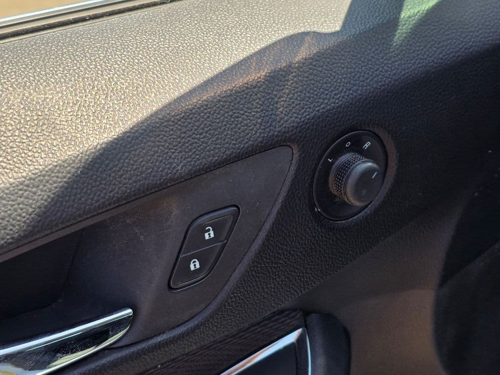 2018 Chevrolet Cruze LT - Photo 24