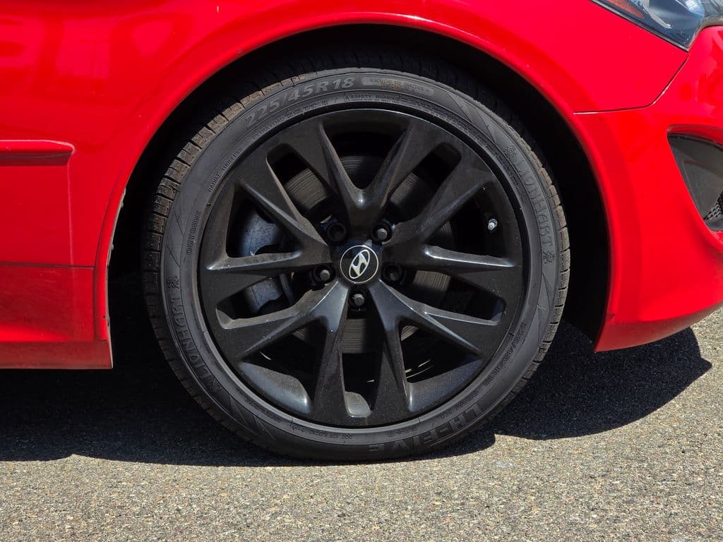 2013 Hyundai Genesis Coupe 2.0T - Photo 10