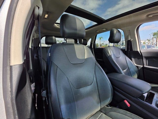 2019 Ford Edge Titanium - Photo 11