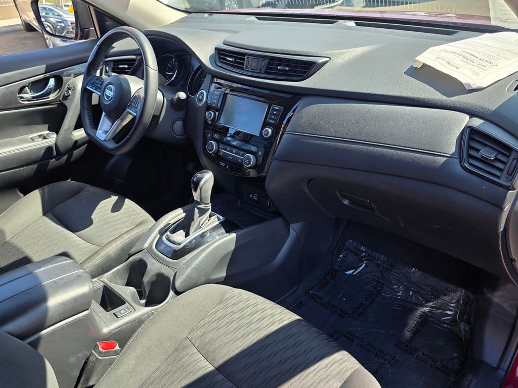 2019 Nissan Rogue SV - Photo 9