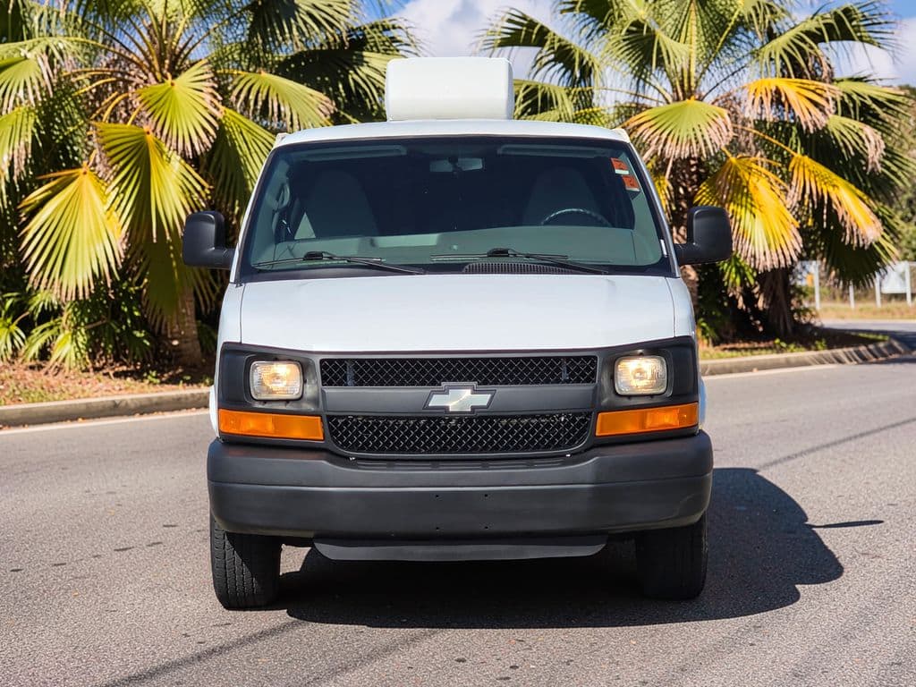 2015 Chevrolet Express 2500 Work Van - Photo 3