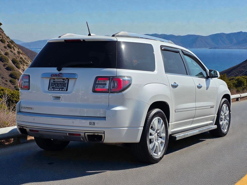 2016 GMC Acadia Denali - Photo 8