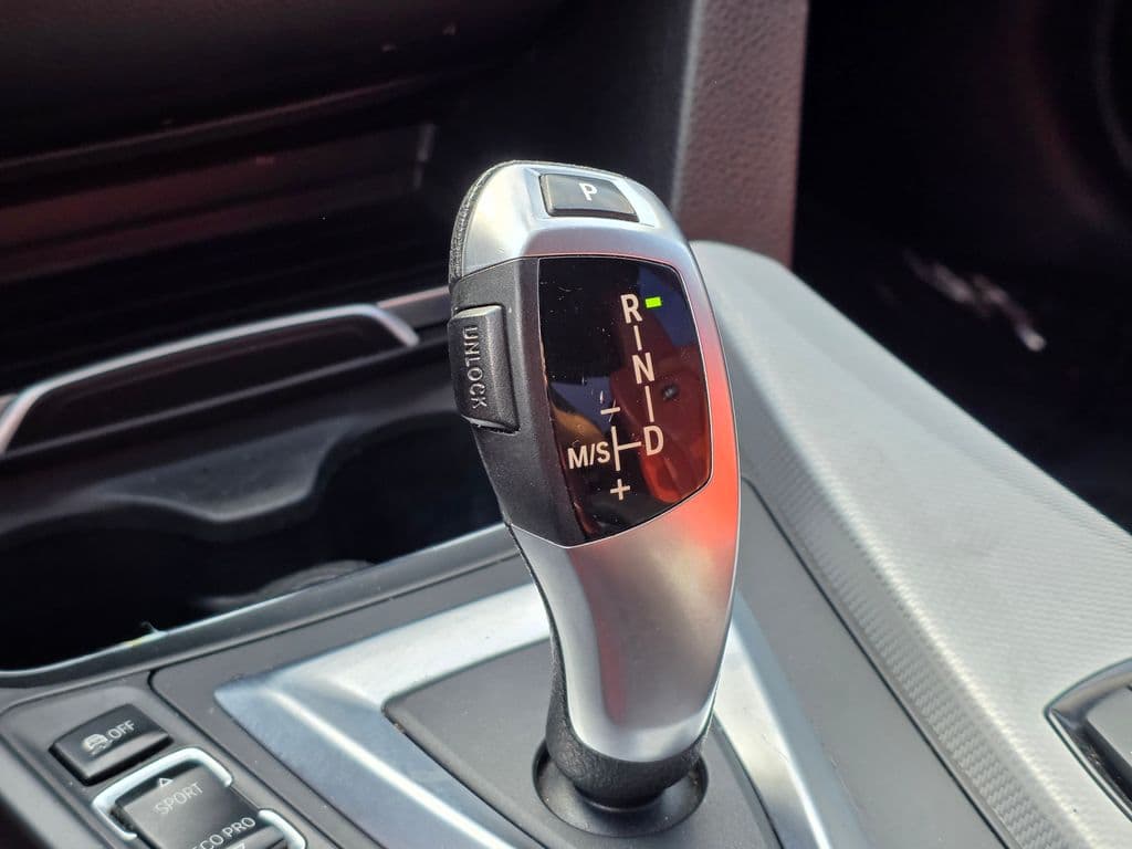 2018 BMW 3 Series 320i - Photo 34