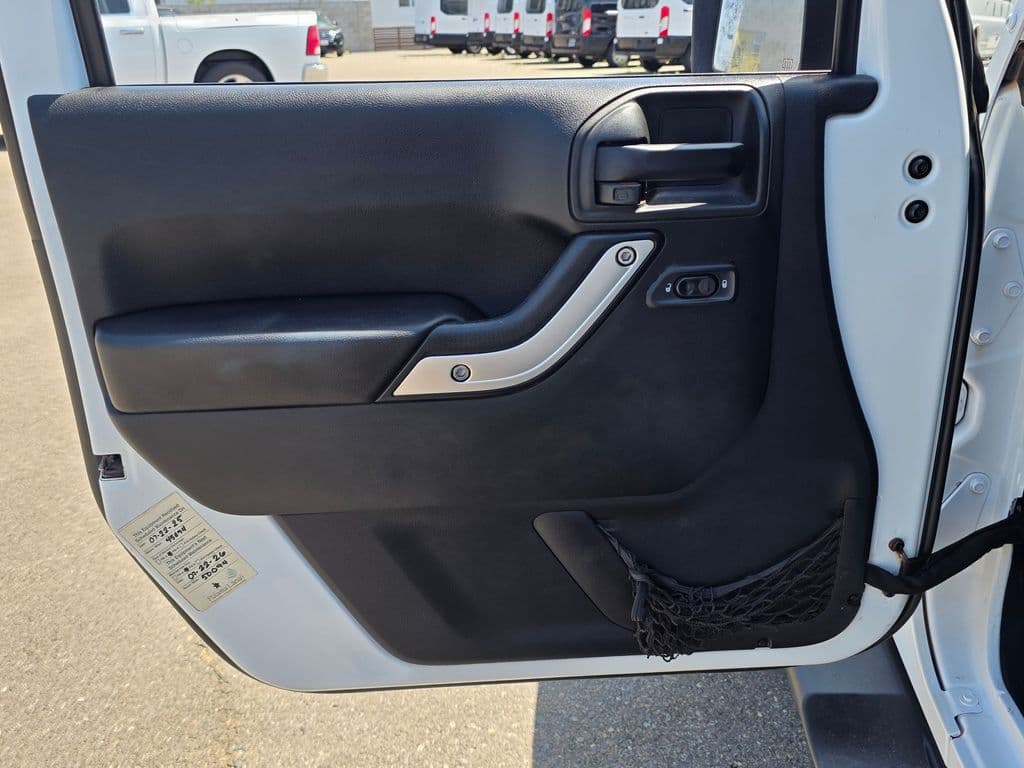2016 Jeep Wrangler Unlimited Sahara - Photo 23