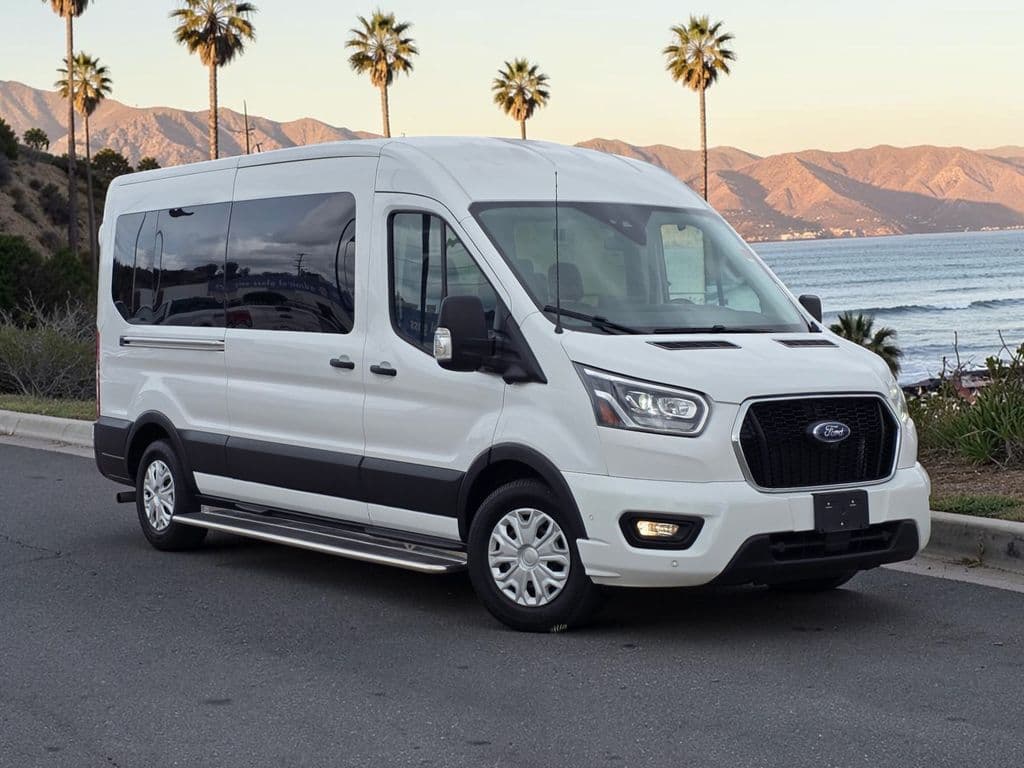 2023 Ford Transit-350 XLT - Photo 2