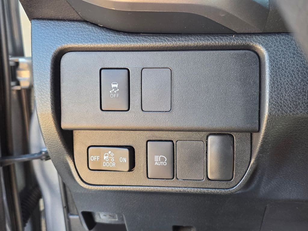 2020 Toyota Tacoma SR5 - Photo 40