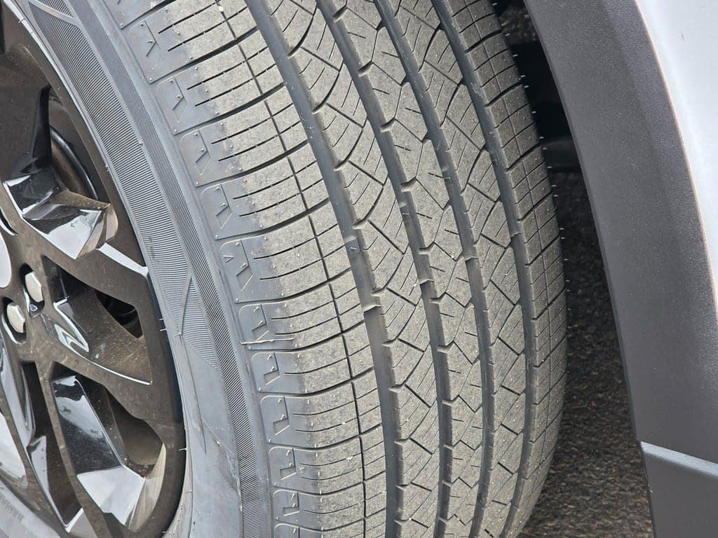 2020 Chevrolet Traverse LS - Photo 14