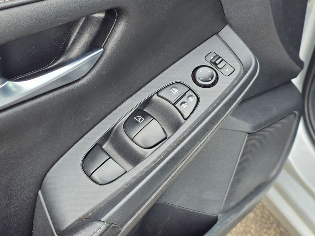 2022 Nissan Sentra SV - Photo 23