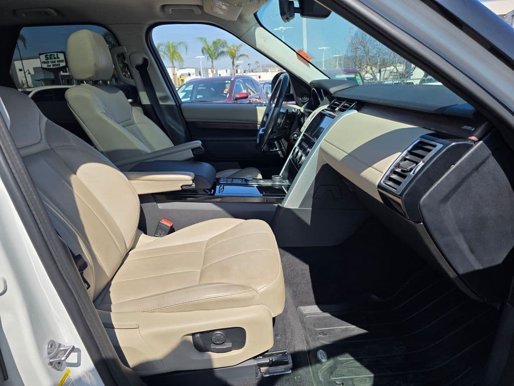 2017 Land Rover Discovery HSE - Photo 10
