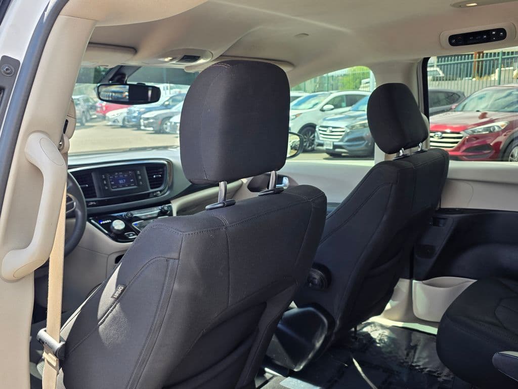 2017 Chrysler Pacifica LX - Photo 22