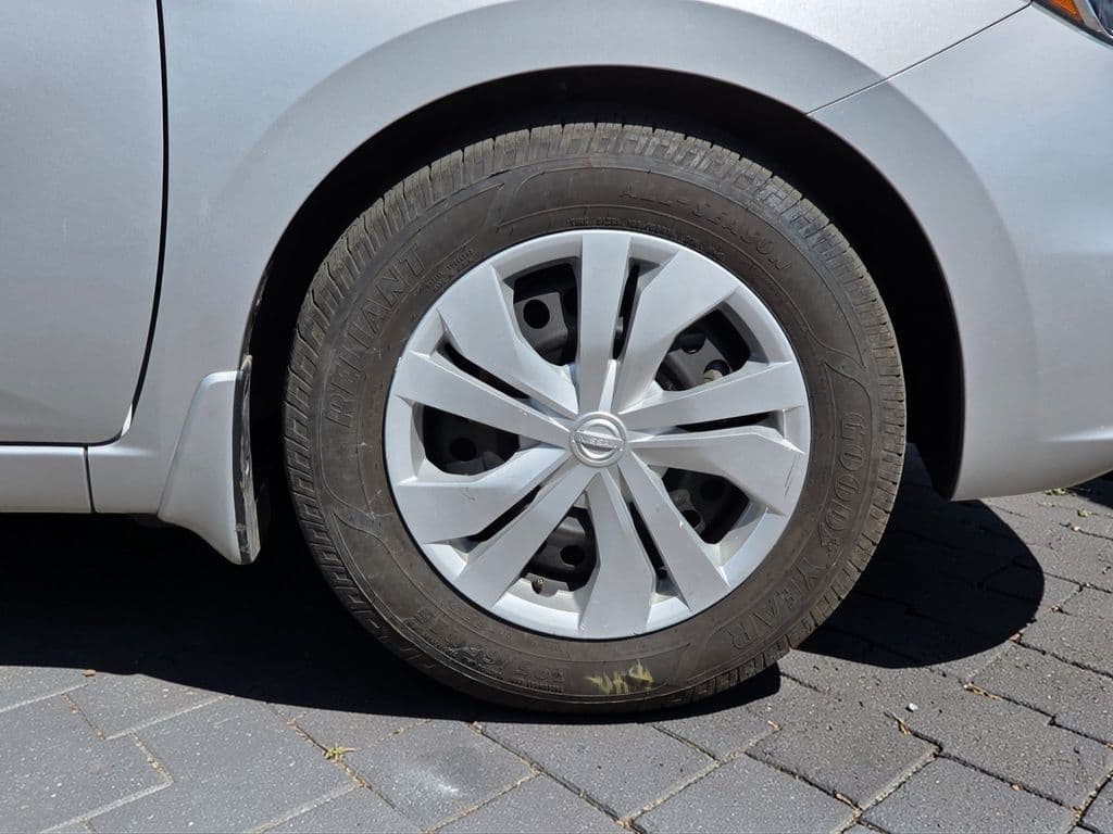 2021 Nissan Versa 1.6 S - Photo 8