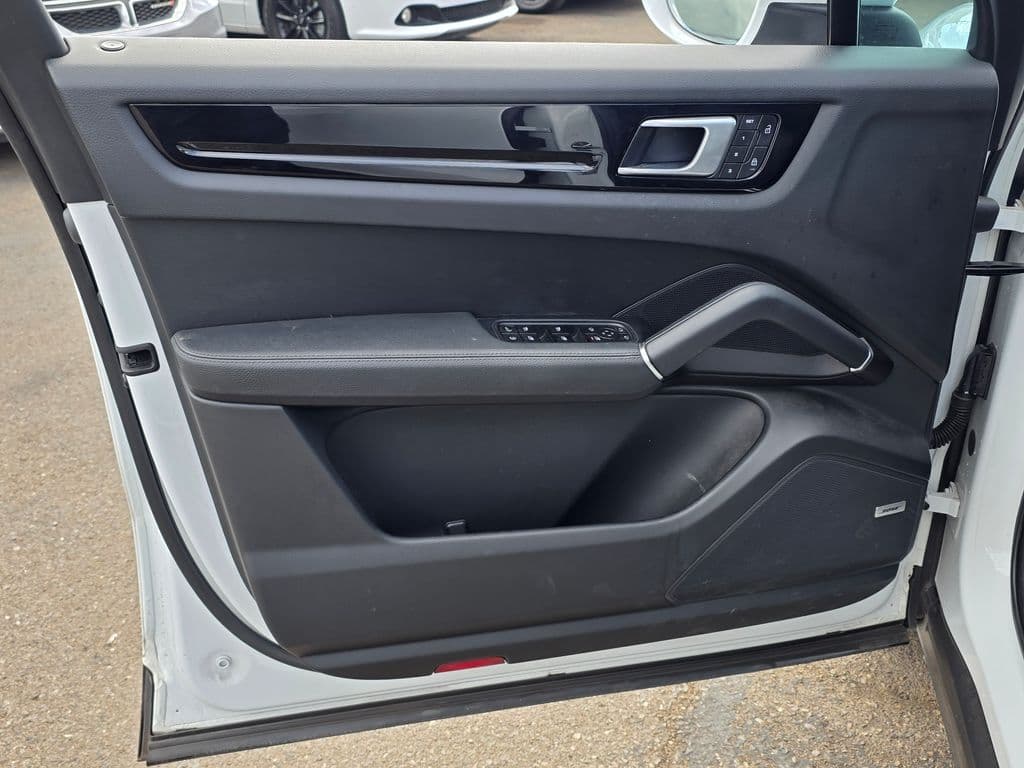 2022 Porsche Cayenne E-Hybrid - Photo 20