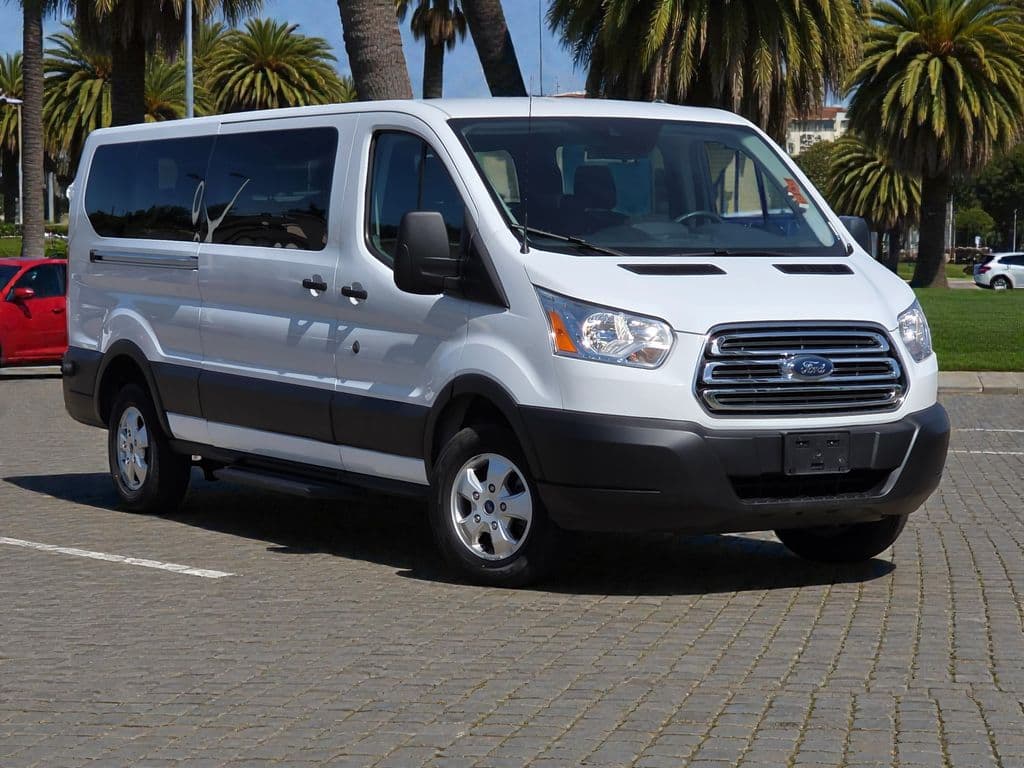2018 Ford Transit-350 XLT - Photo 2
