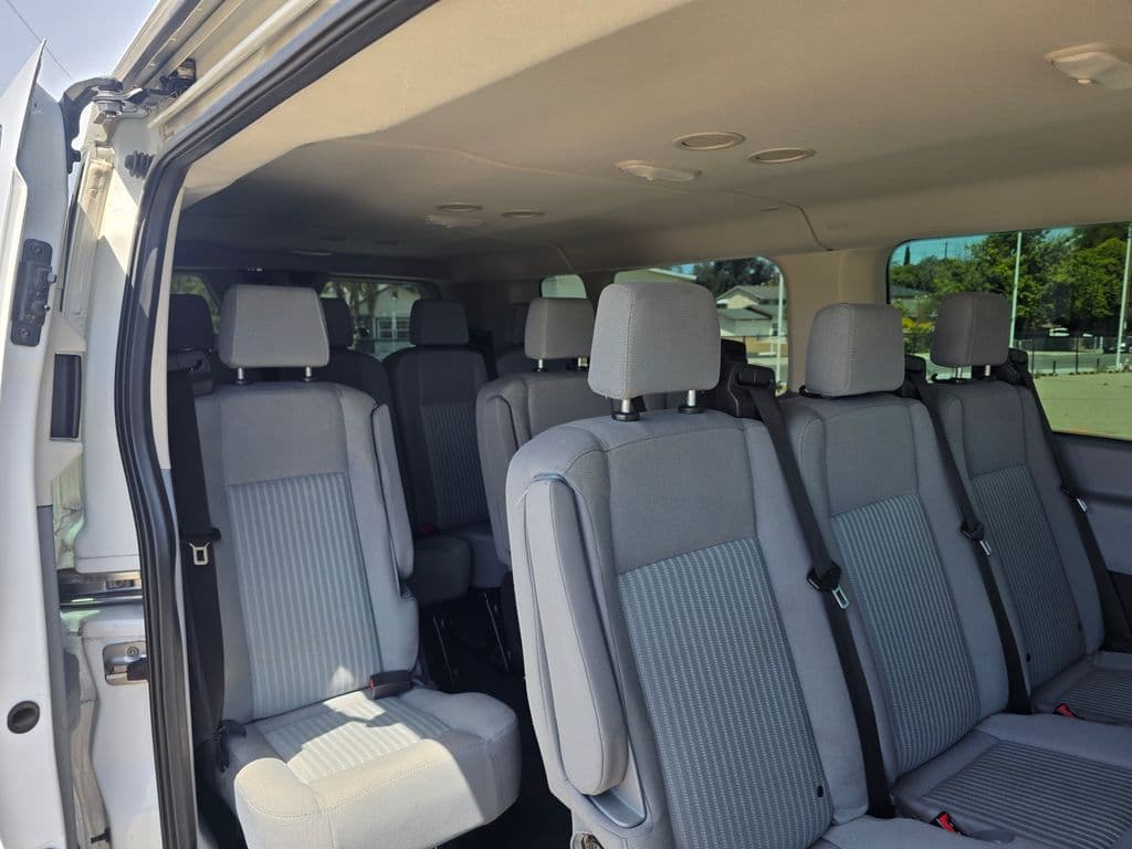 2019 Ford Transit-350 XLT - Photo 15