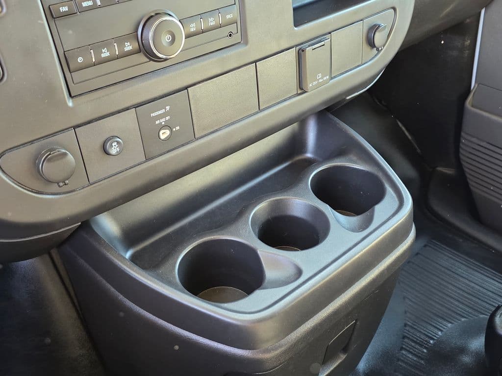 2015 Chevrolet Express 2500 Work Van - Photo 30