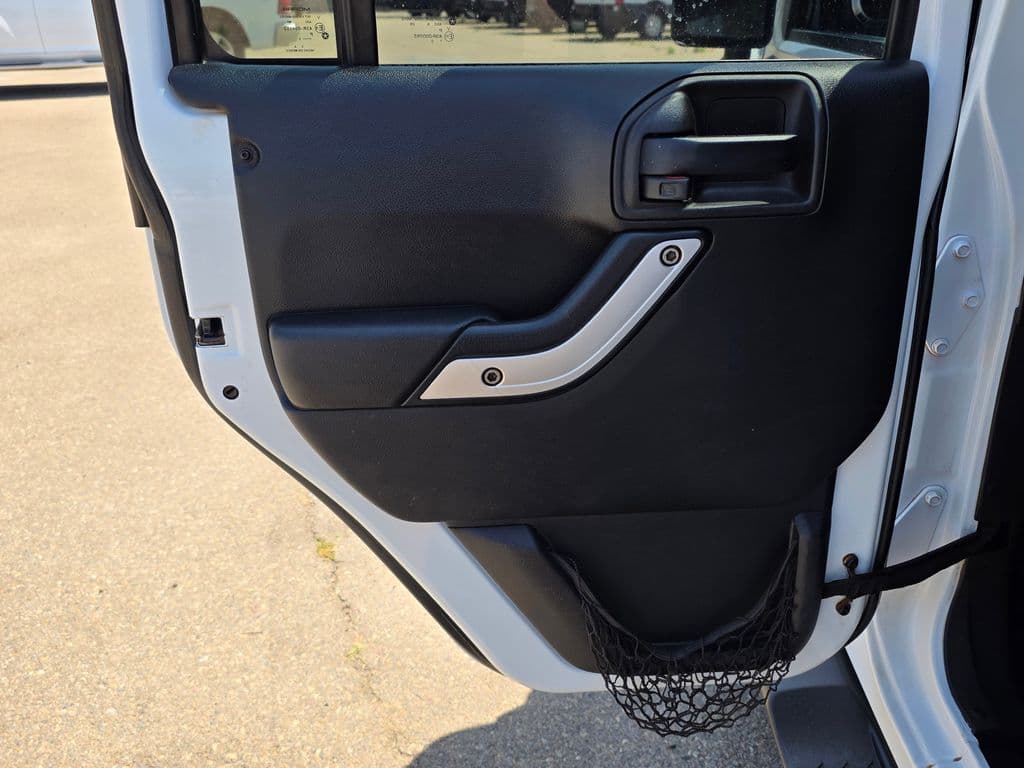 2016 Jeep Wrangler Unlimited Sahara - Photo 22