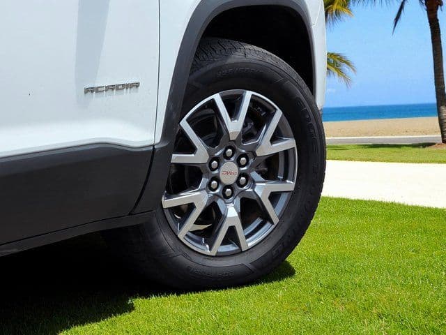 2023 GMC Acadia SLT - Photo 8
