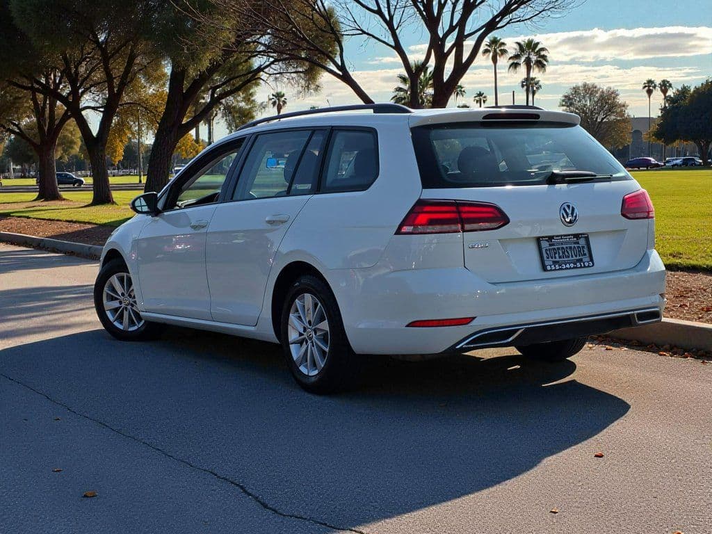 2019 Volkswagen Golf SportWagen S - Photo 5