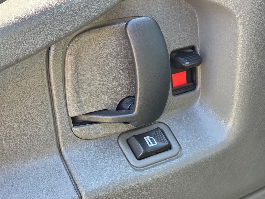 2015 Chevrolet Express 2500 Work Van - Photo 26