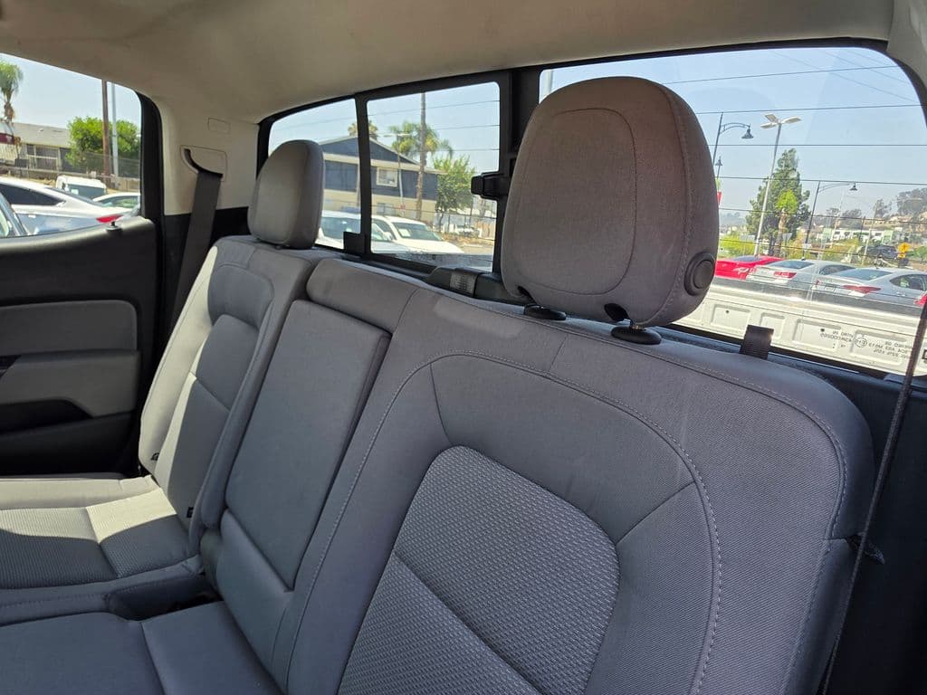 2020 Chevrolet Colorado LT - Photo 18