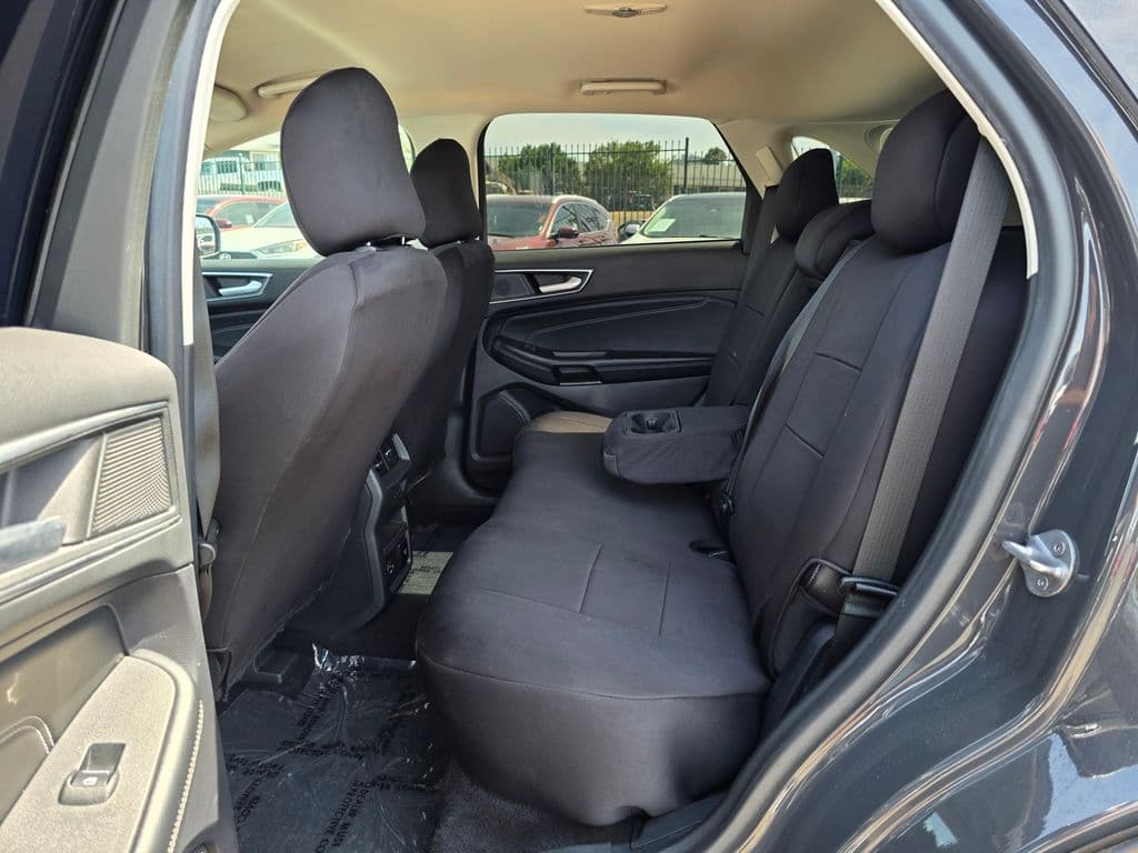 2021 Ford Edge Titanium - Photo 18