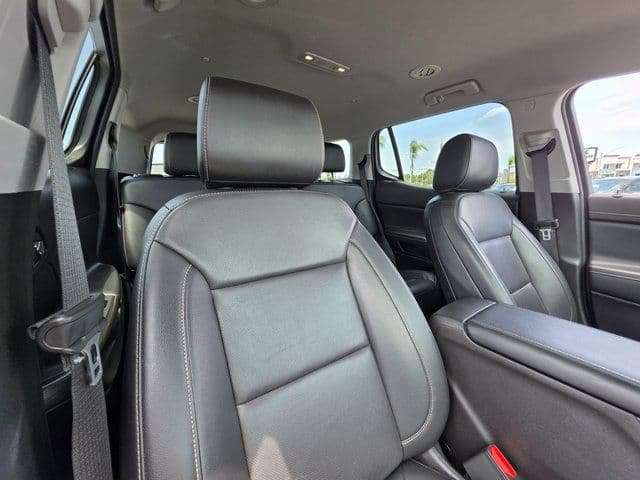 2023 GMC Acadia SLT - Photo 11
