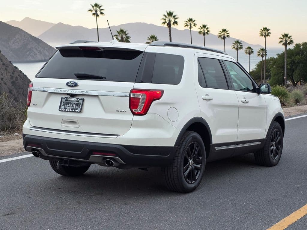 2018 Ford Explorer XLT - Photo 8