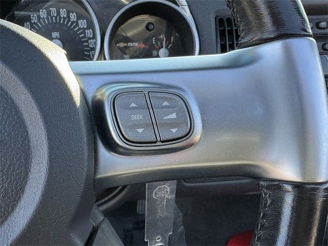 2003 Chevrolet SSR LS - Photo 43