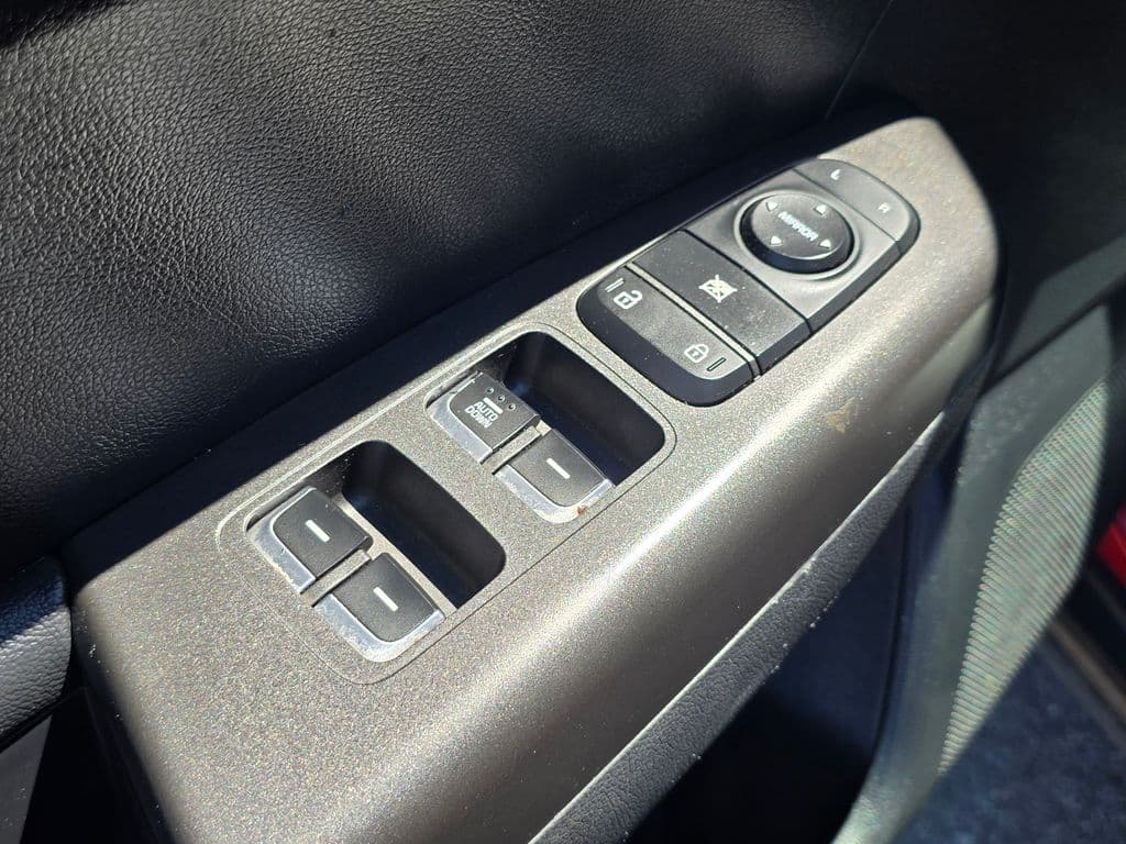 2021 Kia Sportage LX - Photo 22