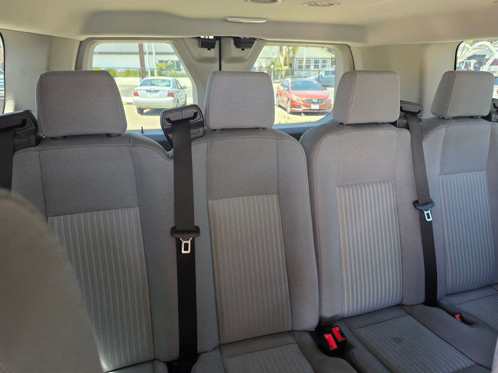 2019 Ford Transit-350 XLT - Photo 17