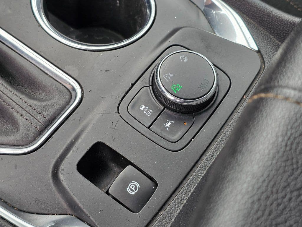 2020 Chevrolet Traverse LS - Photo 36