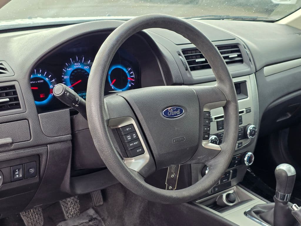 2011 Ford Fusion SE - Photo 15