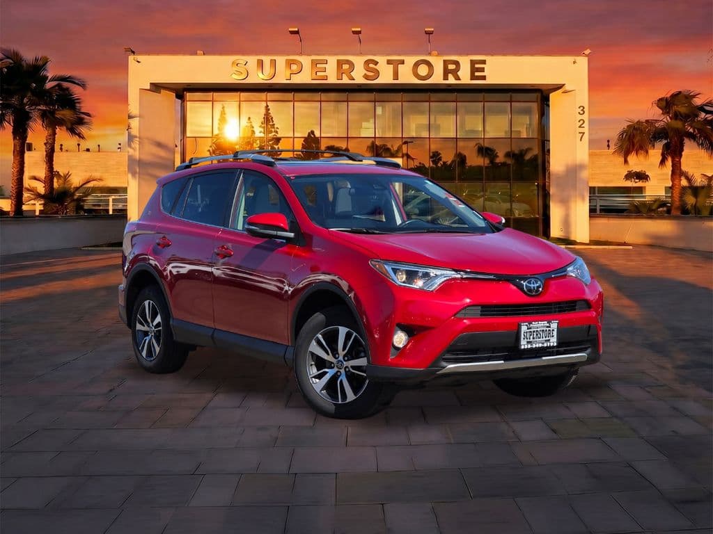 2016 Toyota RAV4 XLE - Photo 1