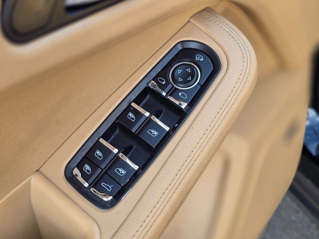 2015 Porsche Macan S - Photo 23