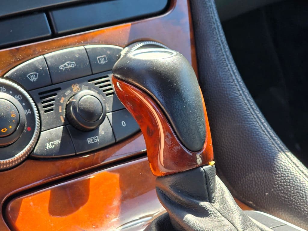 2004 Mercedes-Benz SL-Class SL 500 - Photo 21