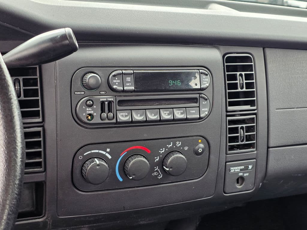 2004 Dodge Dakota Sport - Photo 22