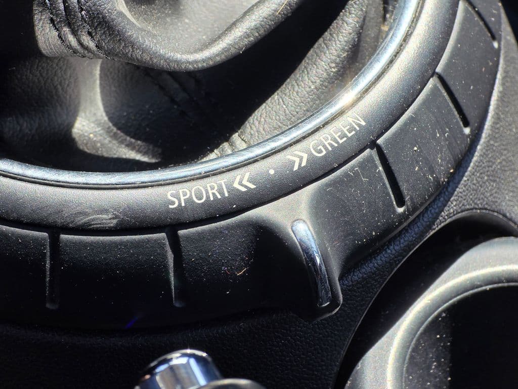 2016 MINI Cooper Base - Photo 34