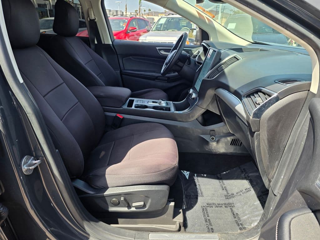 2021 Ford Edge Titanium - Photo 10
