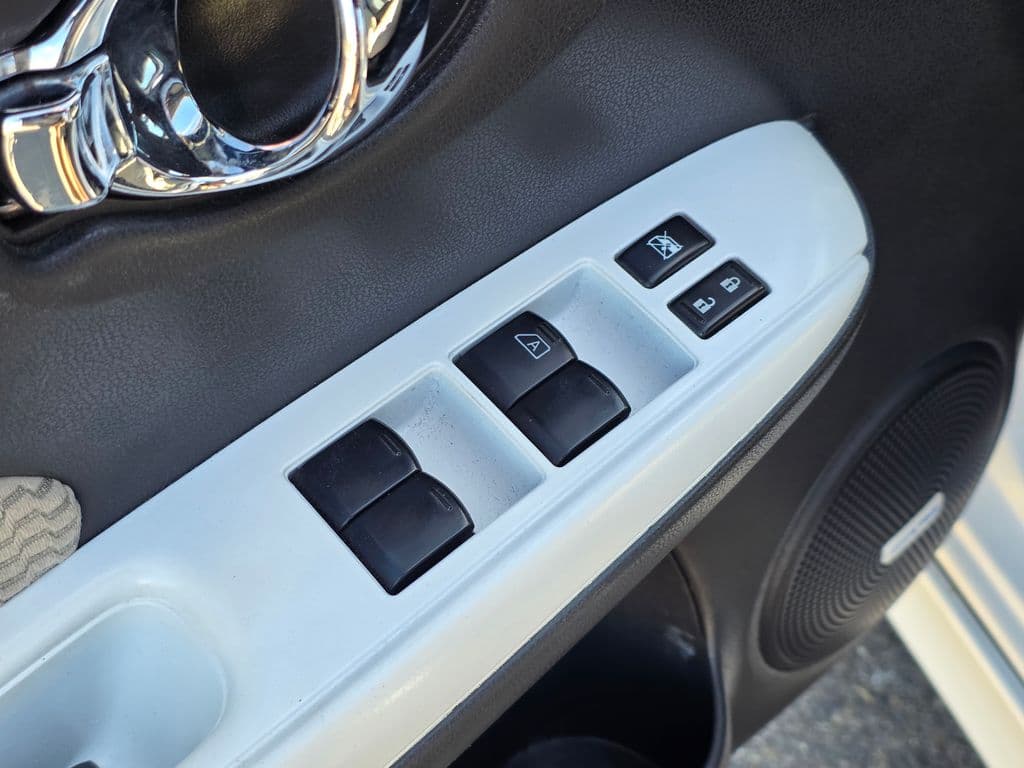 2014 Nissan Versa Note SV - Photo 22